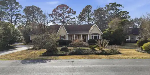 1787 Baytree Ln.