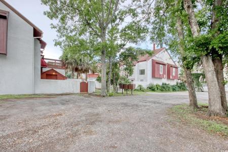 306 21st Ave. S