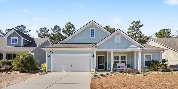 826 Kingfisher Dr.