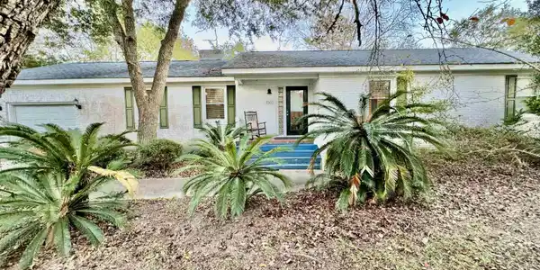 1565 Gibson Ave.