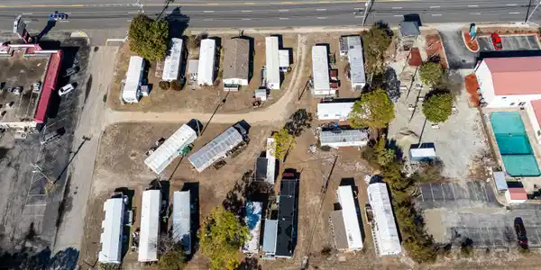 Image 3: Drone / aerial view
