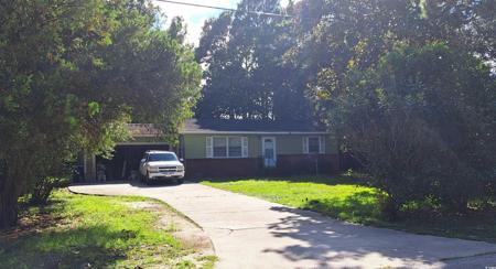 3901 Camellia Dr.