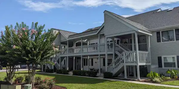 1880 Auburn Ln.