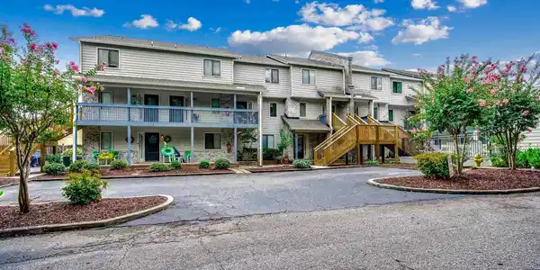 816 9th Ave. S