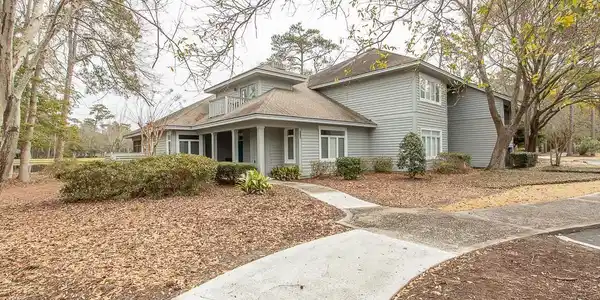 1221 Tidewater Dr.
