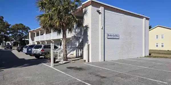 Image 3: View of building exterior