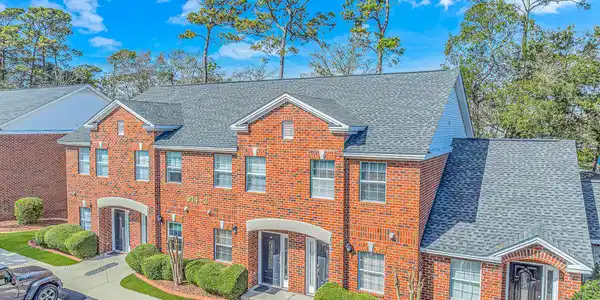 914 Hillside Dr. S
