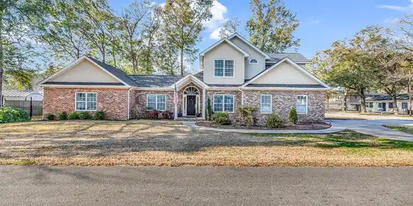 710 Cedar Dr. S