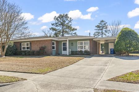 3727 Otter St.