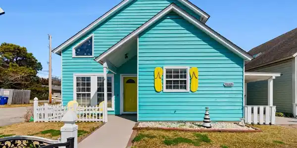 1607 Havens Dr.