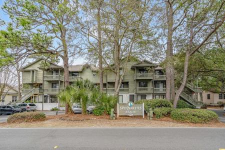 404 72nd Ave. N