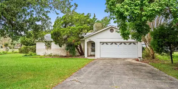 208 Caropine Dr.