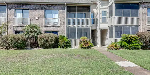 1356 Glenns Bay Rd.