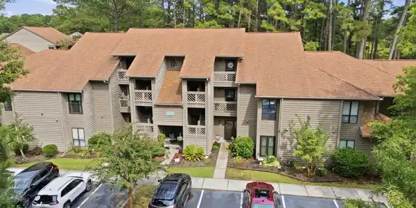 1005 Indian Wells Ct.