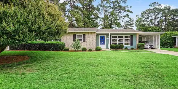 658 Mallard Lake Dr.