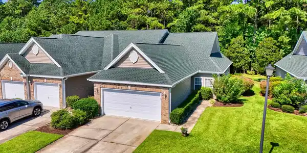724 Pinehurst Ln.