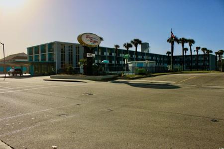 1600 South Ocean Blvd.