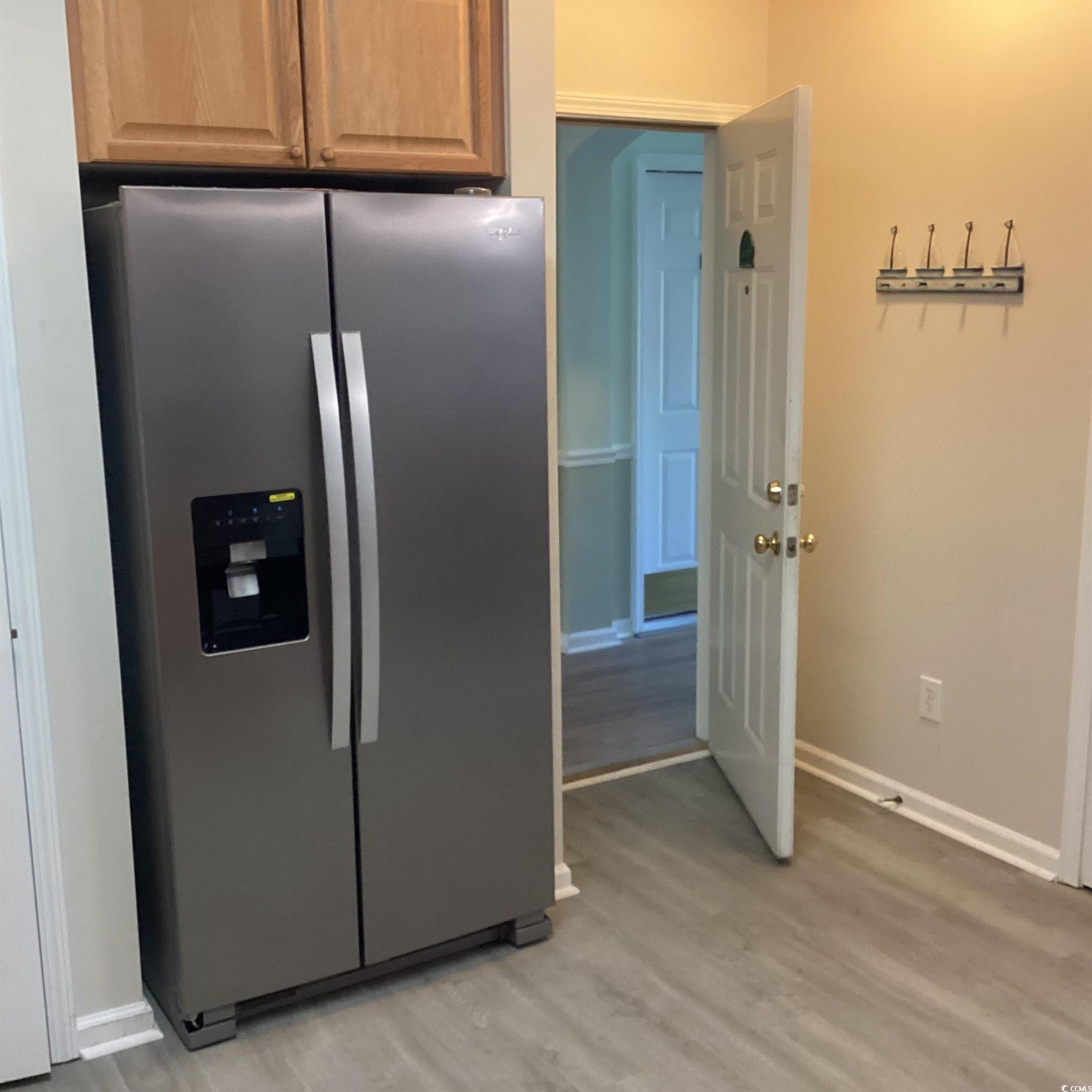 Image 3: Kitchen entrance Image 3: Kitchen entrance