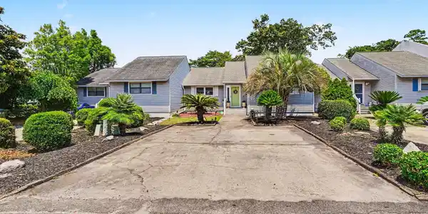 4331 Baldwin Ave.