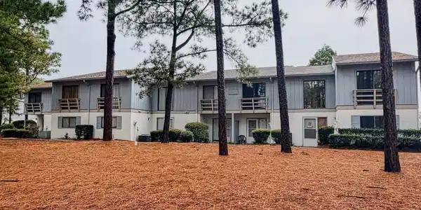 1817 Crooked Pine Dr.