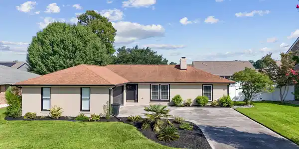 1008 Plantation Dr.