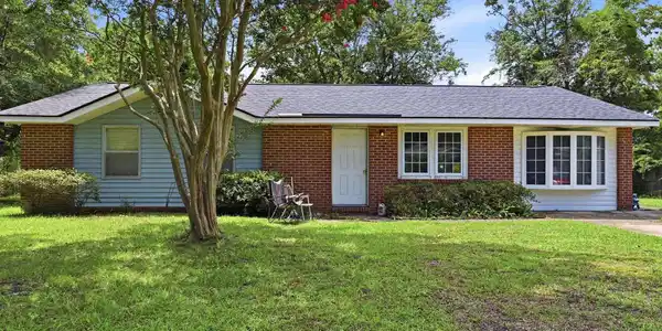 1261 Naylor Ave.