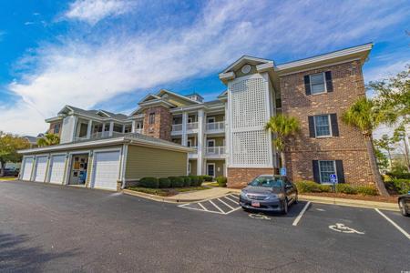 4805 Luster Leaf Circle
