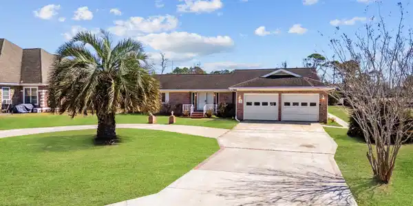 1463 Gibson Ave.