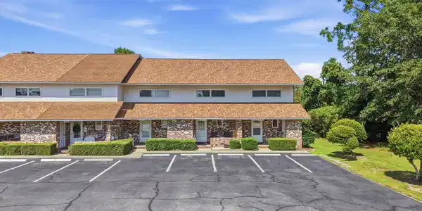 1810 Fairway Ridge Dr.