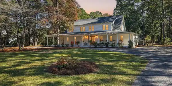 83 Hammock Ave.