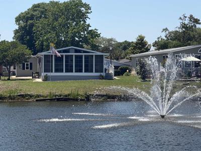 368 East Lake Dr.