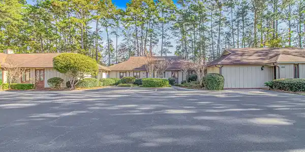 127 Watersedge Dr.