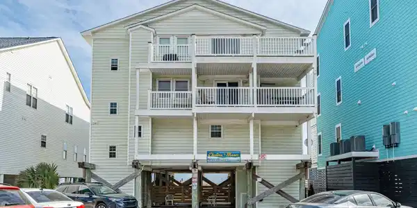 909 S Ocean Blvd.