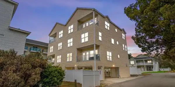 301 Johnson St.