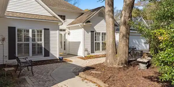 808 Arbor Ln.