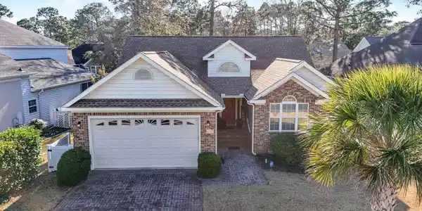 2110 N Berwick Dr.