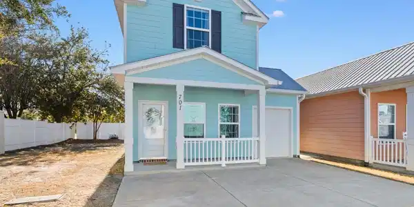 701 Shell Creek Circle