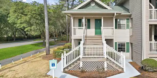 23 Pinehurst Ln.