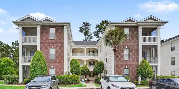 504 River Oaks Dr.