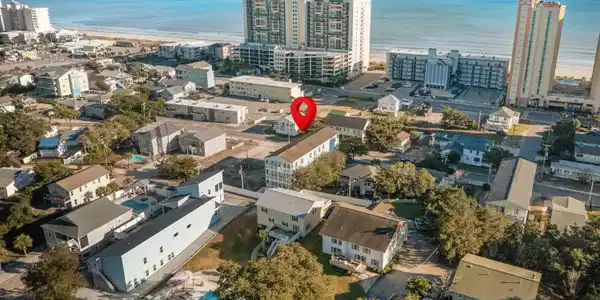 304 South Hillside Dr.