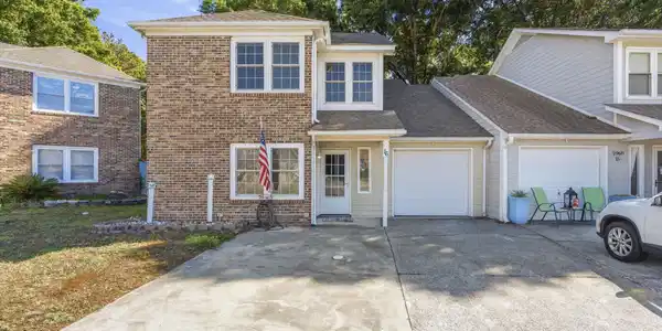2960 Duck Ct.