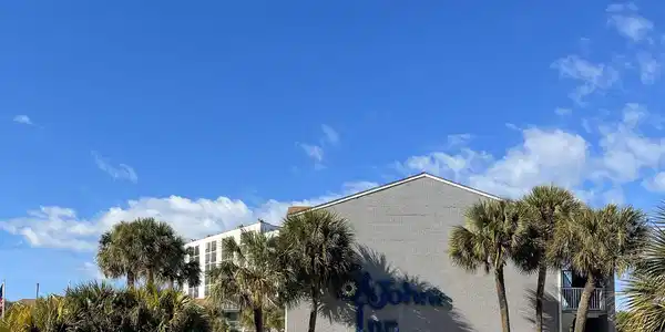 6803 N Ocean Blvd.