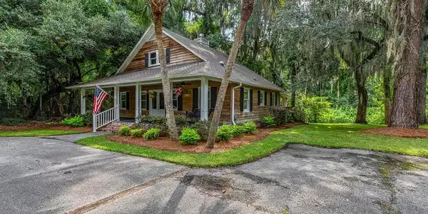 3338 Kings River Rd.
