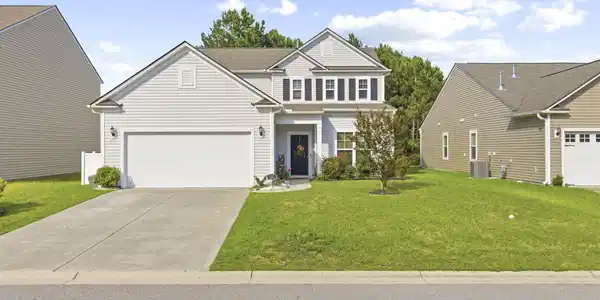 511 Carnaby Loop