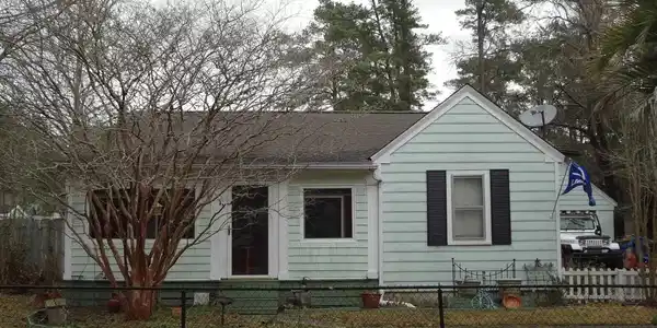 606 Dawson St.