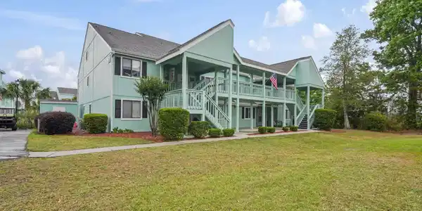 1930 Bent Grass Dr.