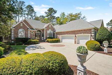 180 Highwood Circle