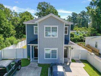 1208 Rosehaven Dr.