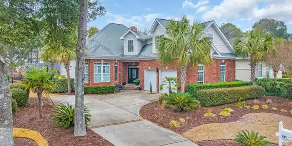 602 Sea Vista Ln.