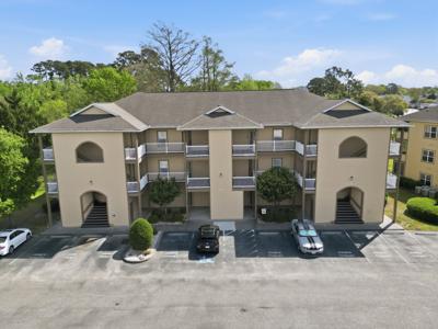 4104 Pinehurst Circle
